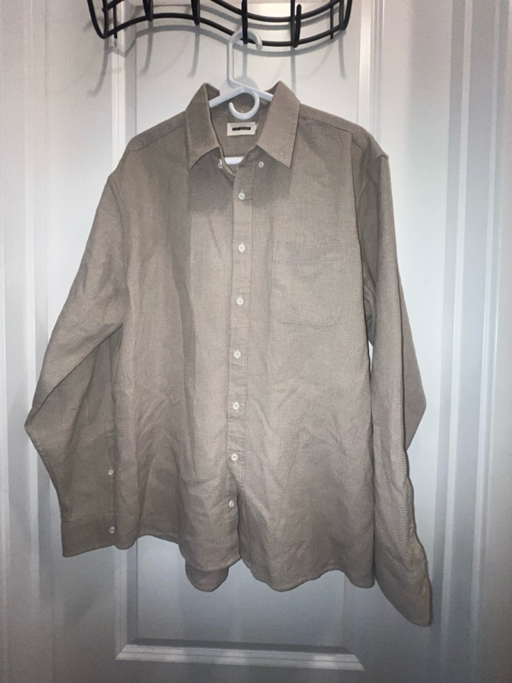 Taylor Stitch Men's Long-Sleeve Button-Up Shirt in Light Tan Organic Cotton